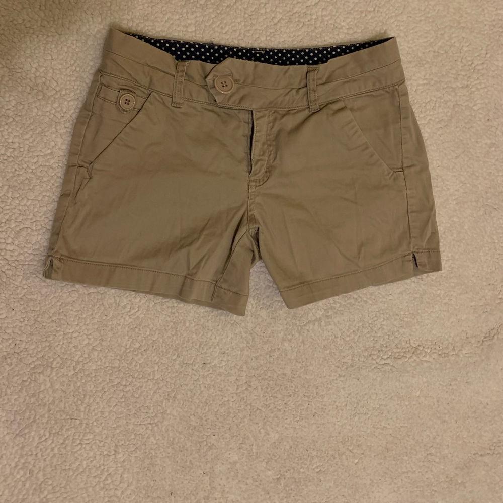 Khaki shorts size 7